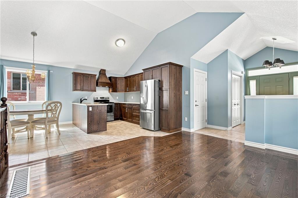 11 Lockwood Street Property Photo 16