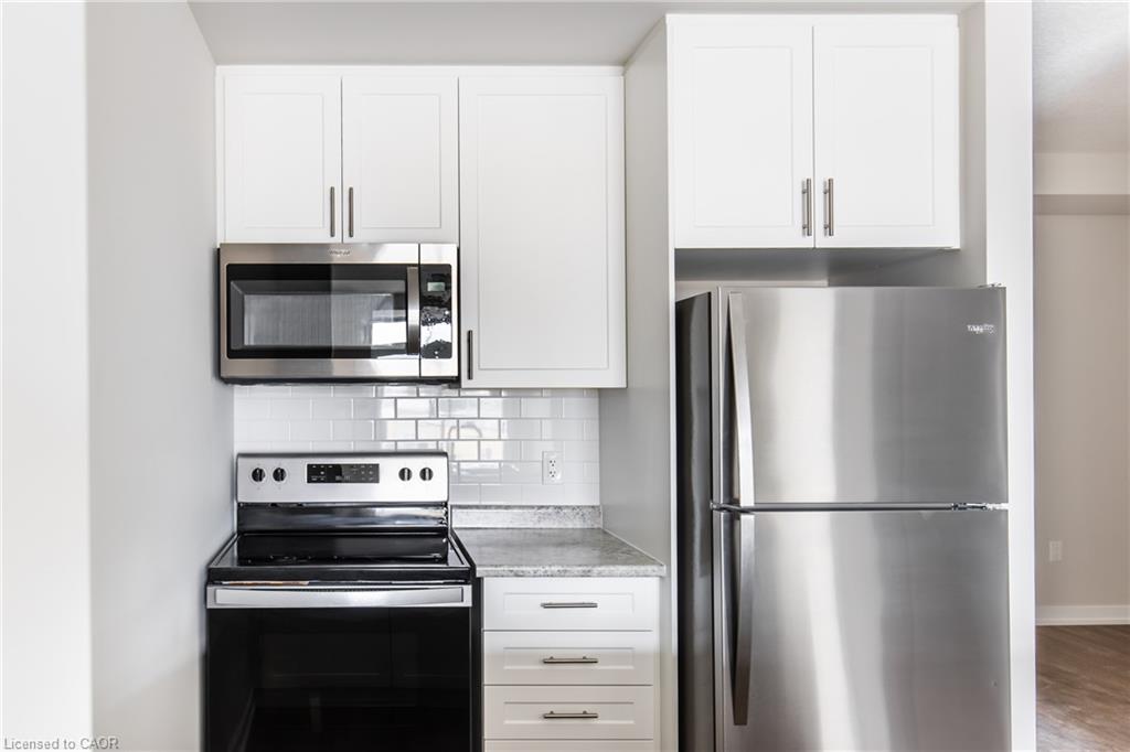 511-870 Queenston Road Property Photo 6