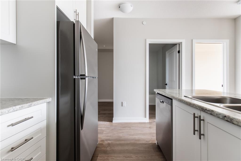 511-870 Queenston Road Property Photo 9