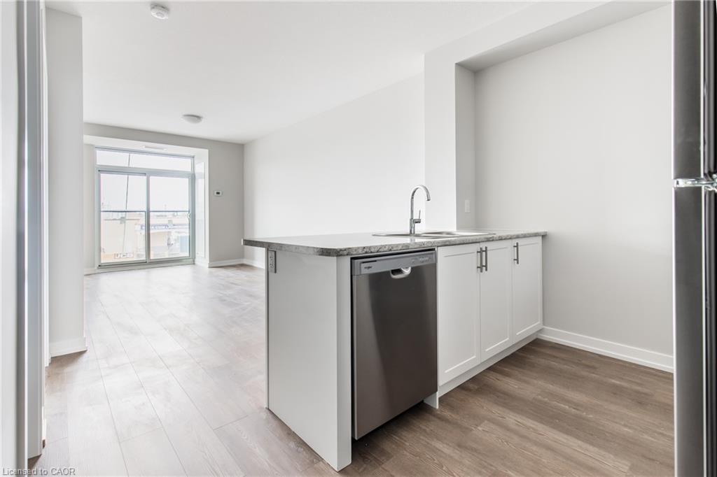 511-870 Queenston Road Property Photo 14