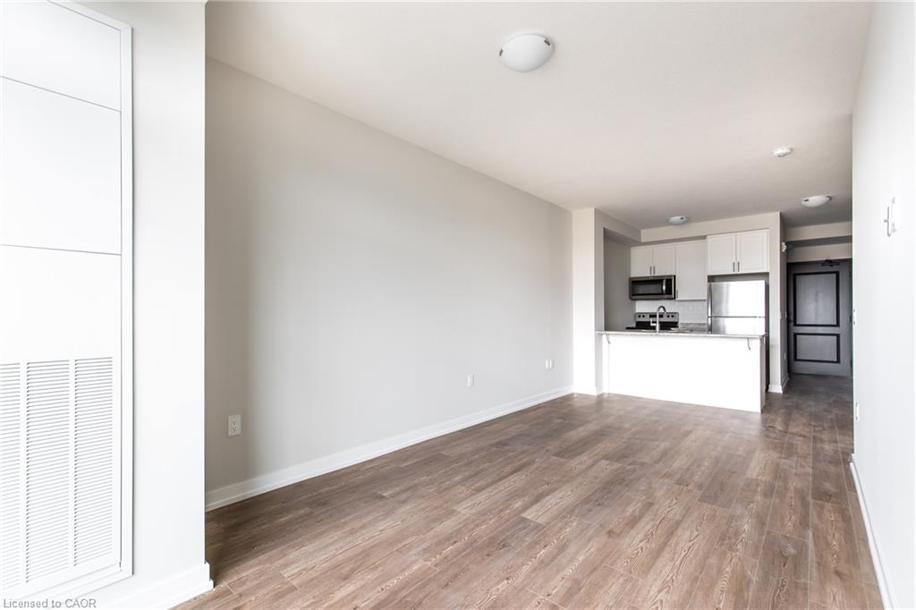 511-870 Queenston Road Property Photo 16