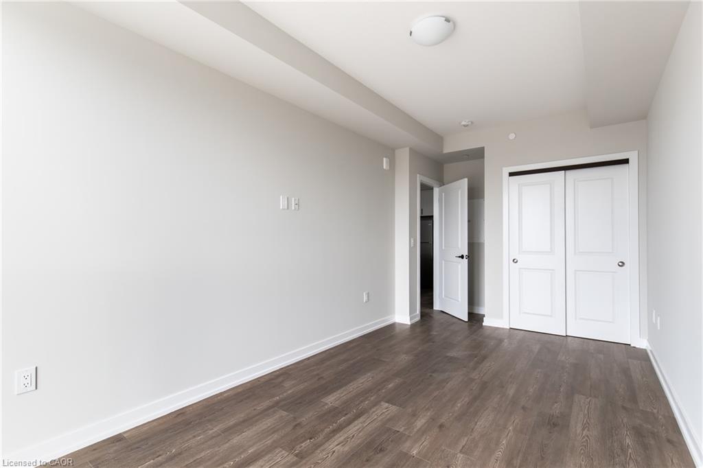 511-870 Queenston Road Property Photo 20