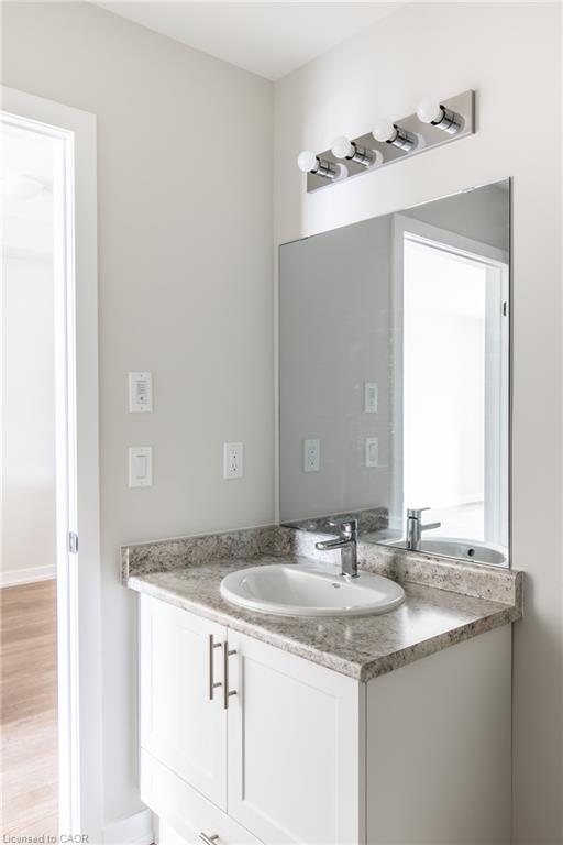 511-870 Queenston Road Property Photo 26