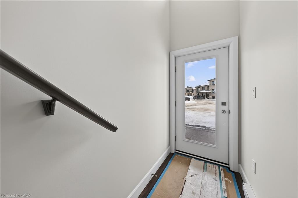 48-3202 Vivian Line Property Photo 6