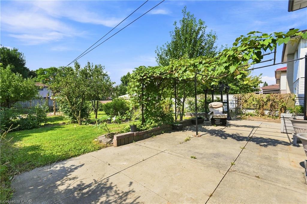948 Stone Church Road E Property Photo 37
