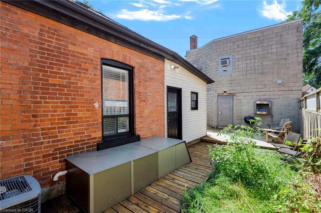 442 King William Street Property Photo 15