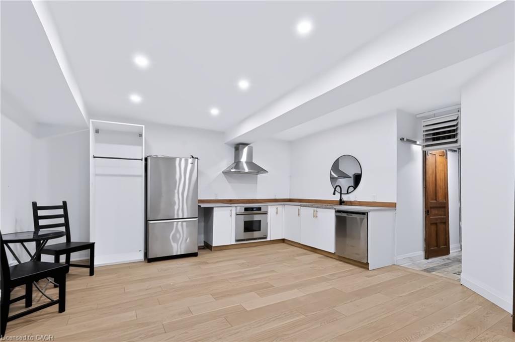 442 King William Street Property Photo 19