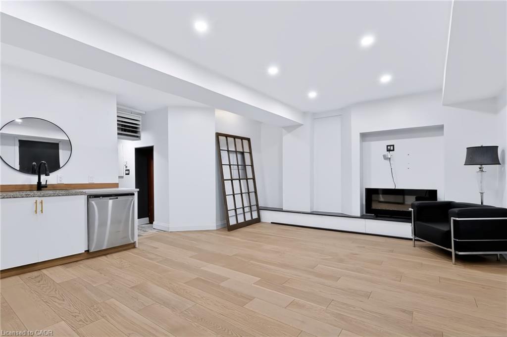 442 King William Street Property Photo 21