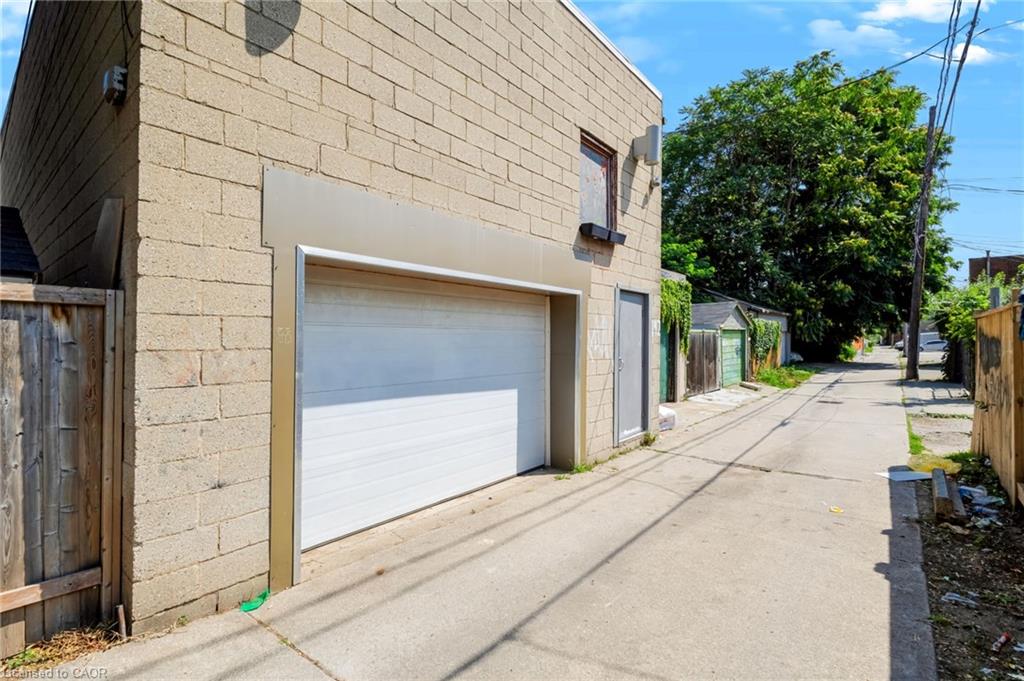 442 King William Street Property Photo 24