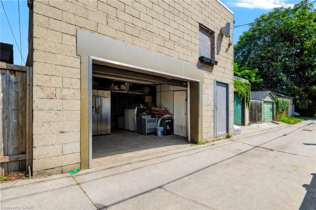 442 King William Street Property Photo 25