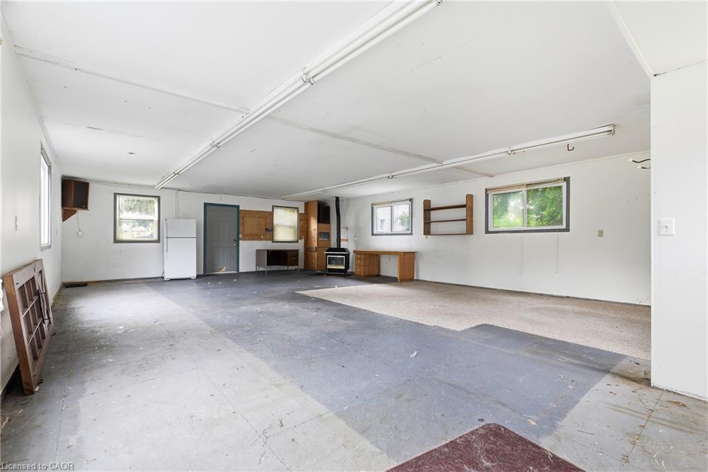 142 Griffin Street S Property Photo 33