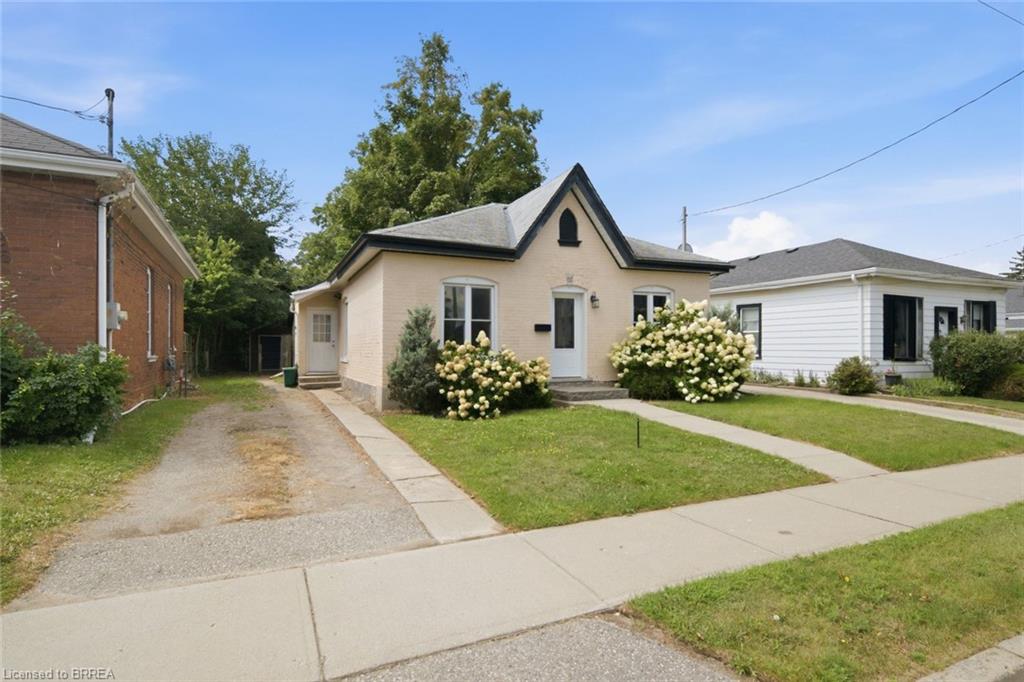 82 St. George Street Property Photo 2