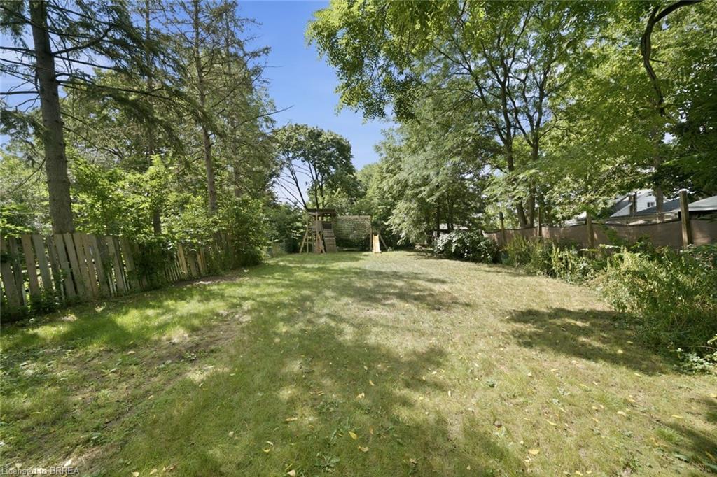 82 St. George Street Property Photo 23