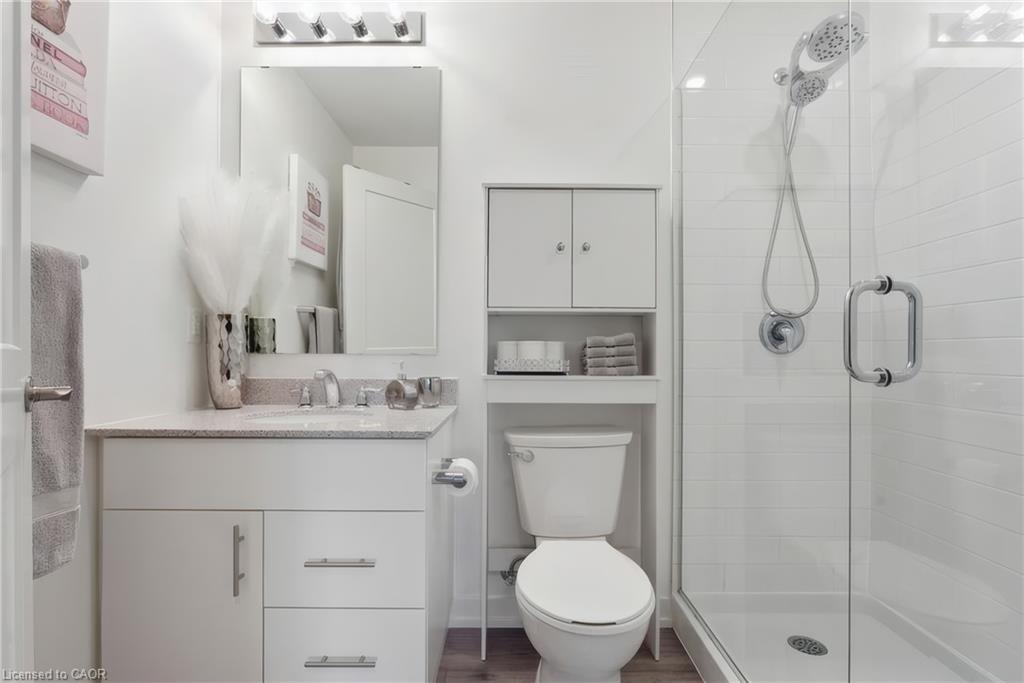 312-251 Northfield Drive E Property Photo 9