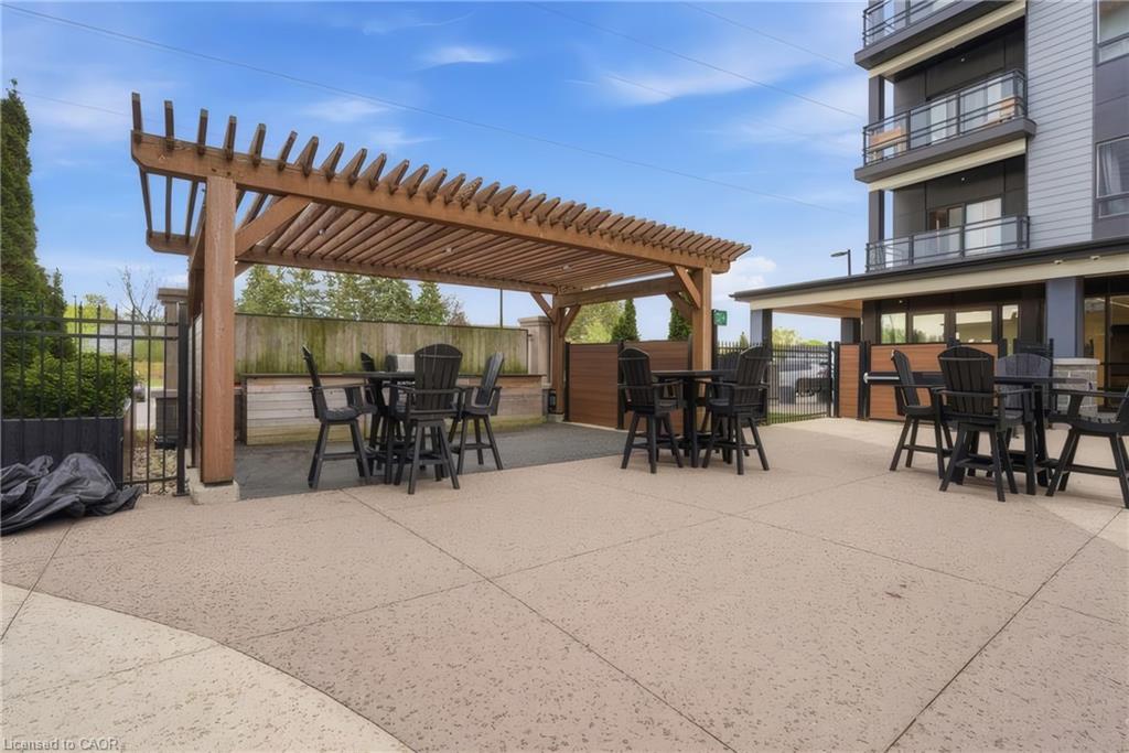 312-251 Northfield Drive E Property Photo 20
