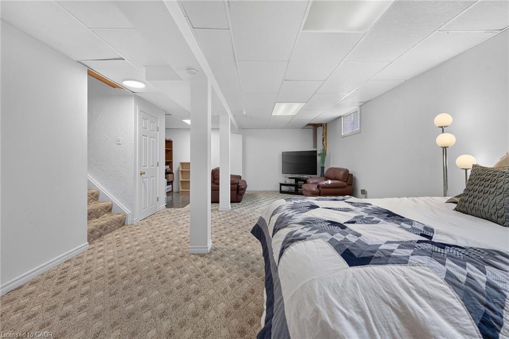 6 Margaret Avenue Property Photo 31