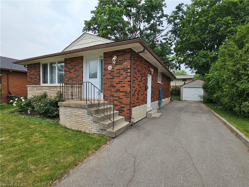 1326 Rosemary Crescent Property Photo 1