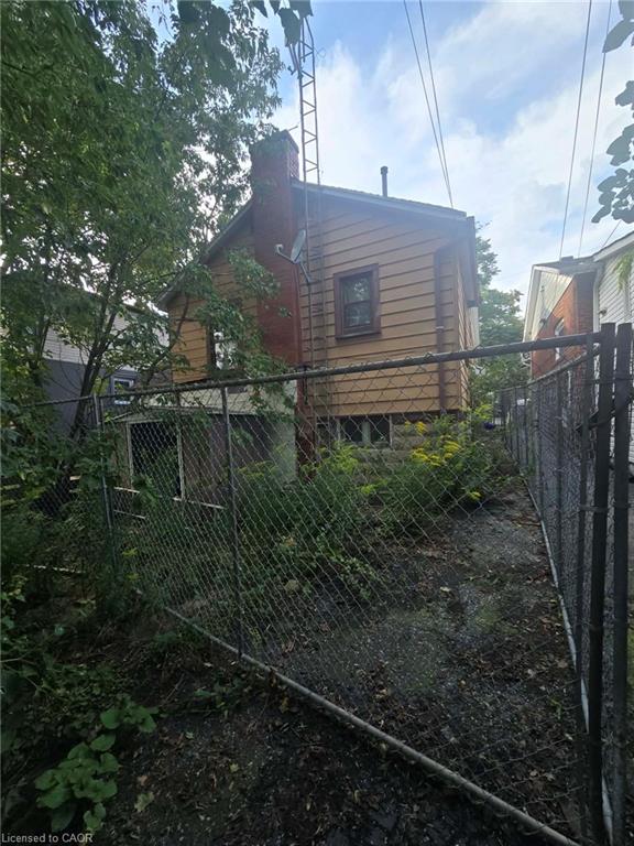 25 Beachdale Avenue Property Photo 5