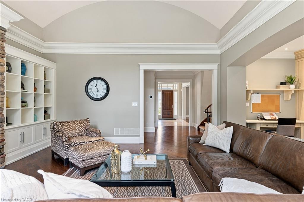 411 Wedgewood Drive Property Photo 22