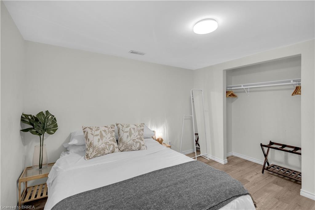 450 Highland Road E Property Photo 29