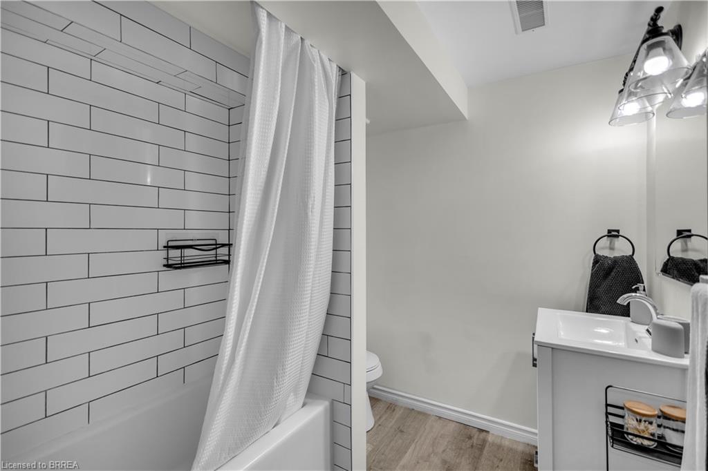 450 Highland Road E Property Photo 33