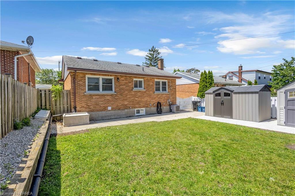 450 Highland Road E Property Photo 35