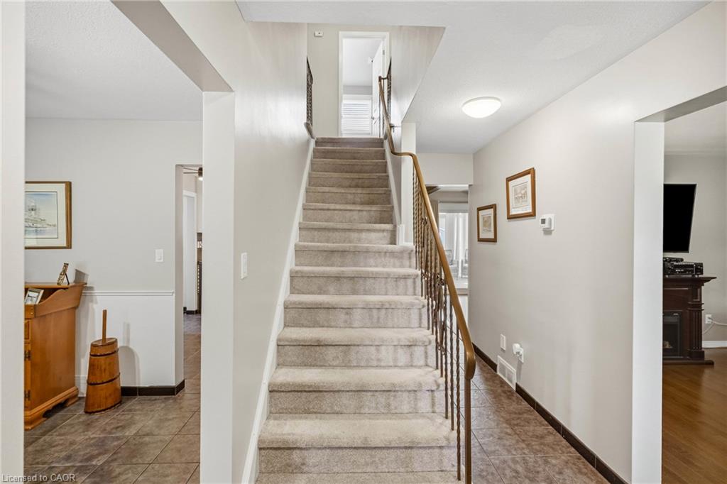 4 Royal Orchard Crescent Property Photo 19