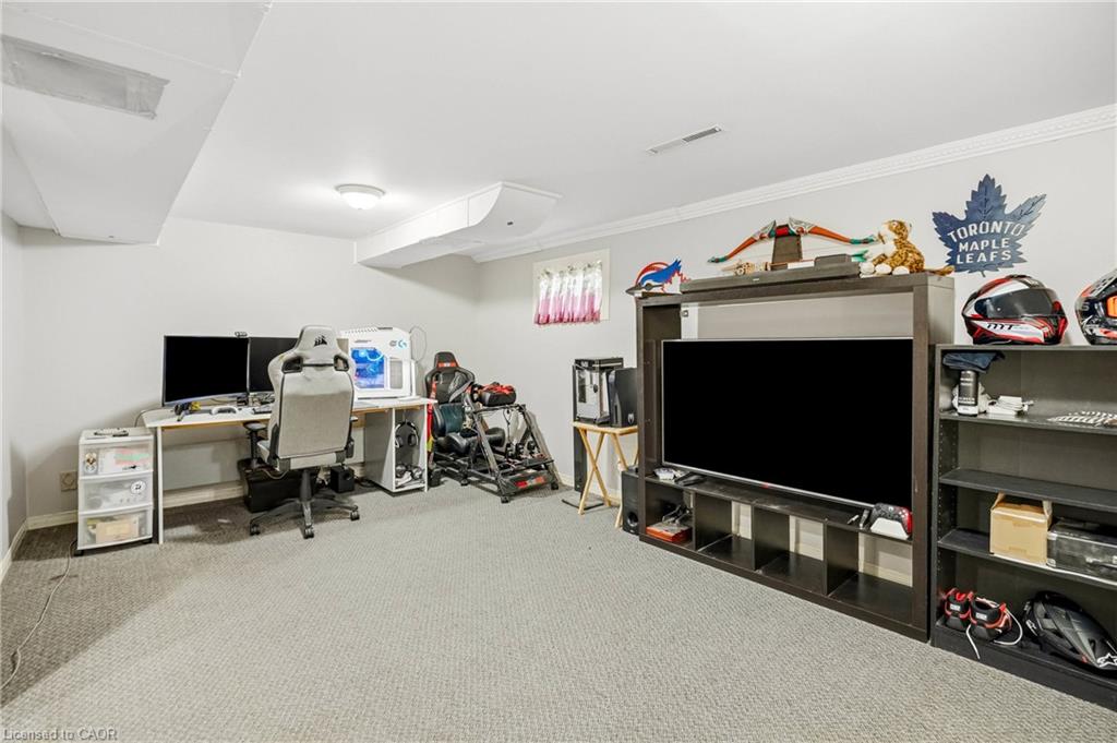 4 Royal Orchard Crescent Property Photo 27