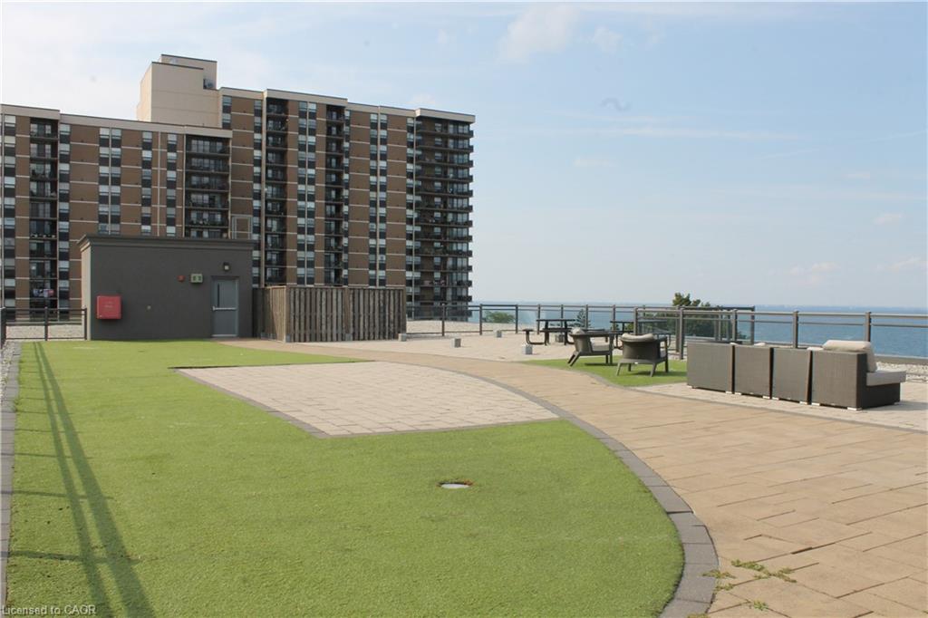 316-35 Southshore Crescent Property Photo 26