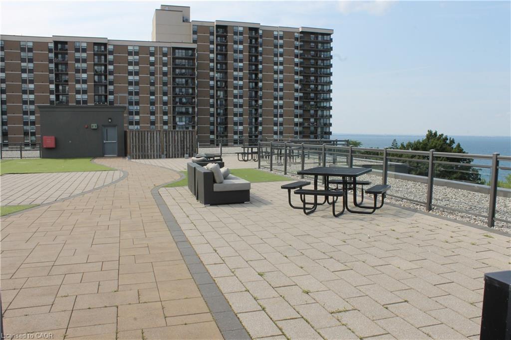 316-35 Southshore Crescent Property Photo 31