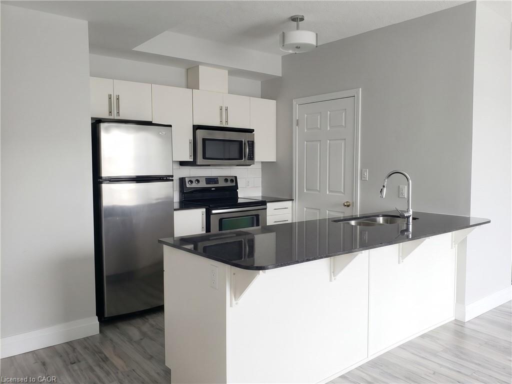 501-170 Water Street N Property Photo 8