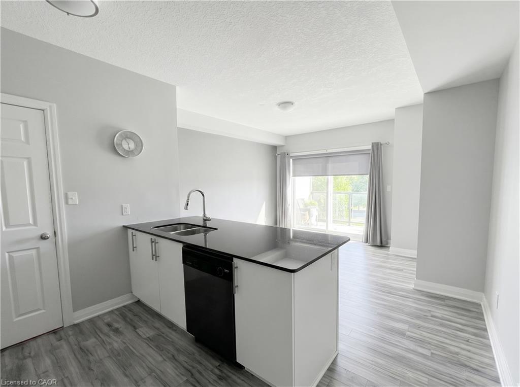 501-170 Water Street N Property Photo 9