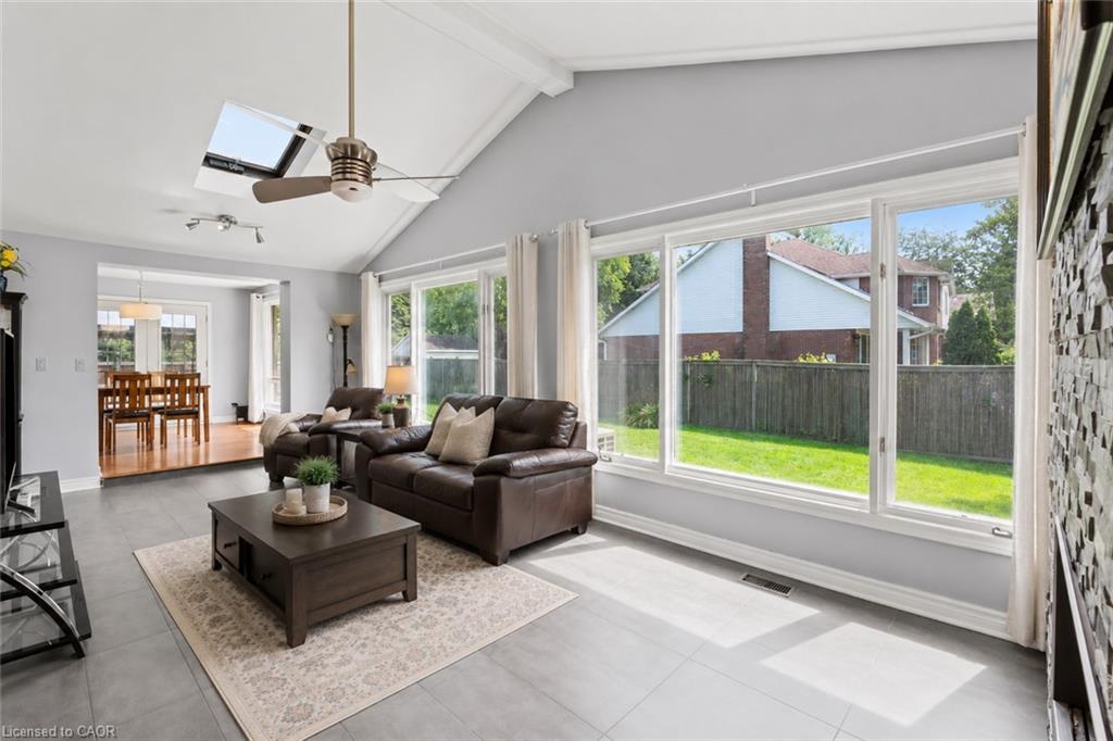 90 Mary Street Property Photo 11