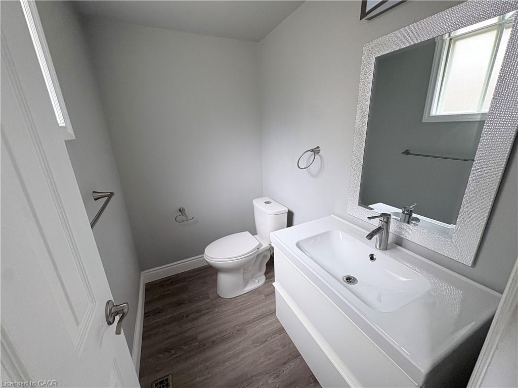 216 Brunswick Crescent Property Photo 7