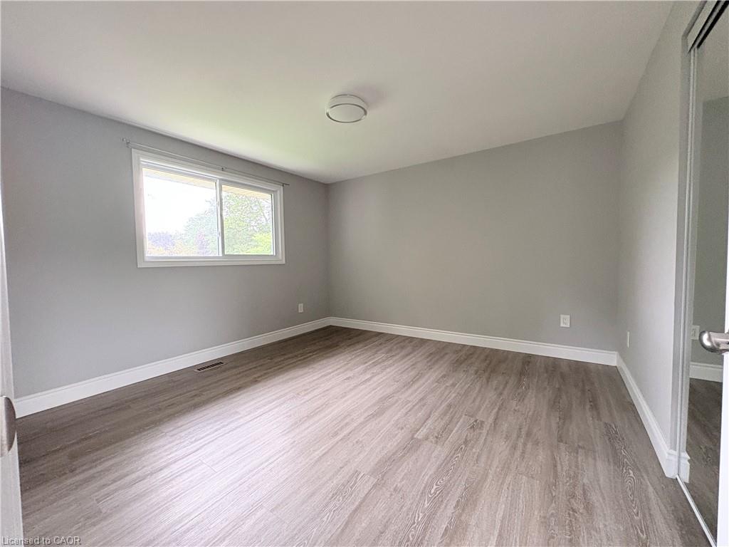 216 Brunswick Crescent Property Photo 9
