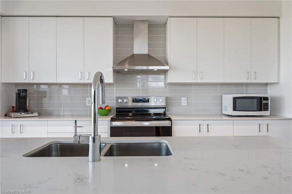 902-15 Glebe Street Property Photo 9