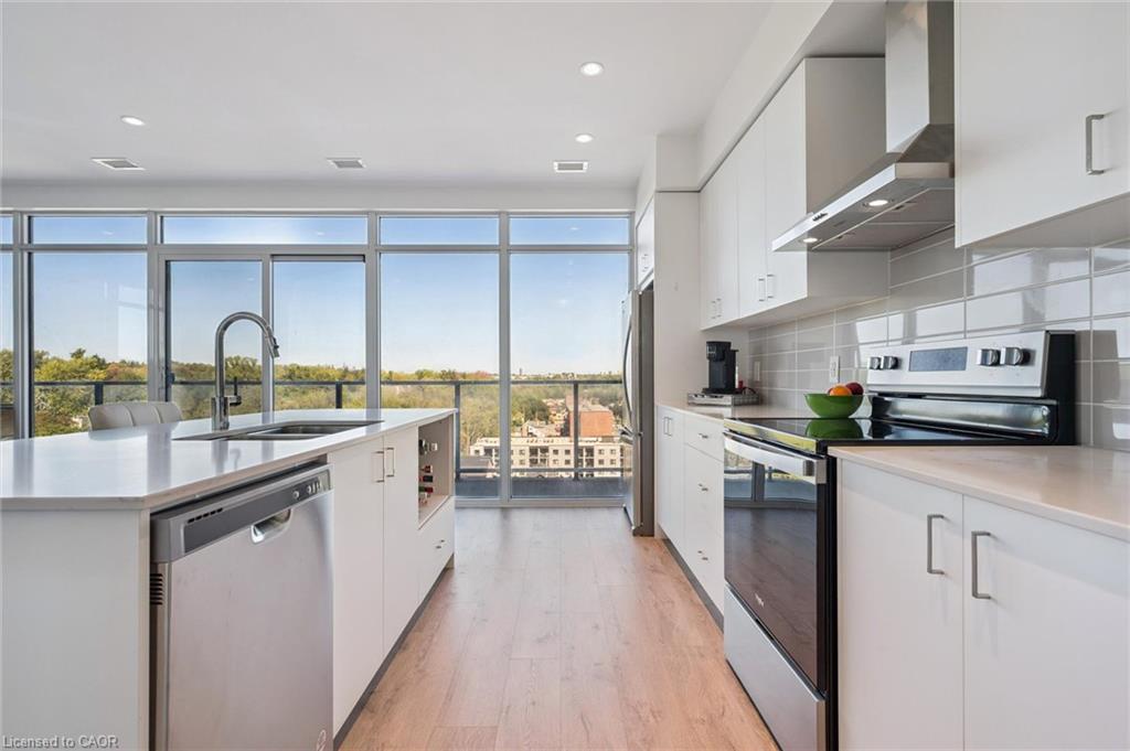 902-15 Glebe Street Property Photo 10