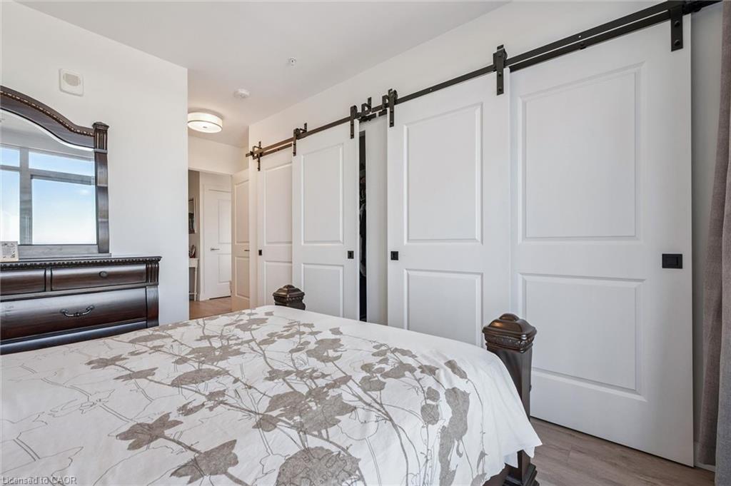902-15 Glebe Street Property Photo 14