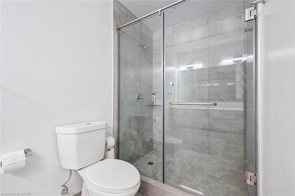 902-15 Glebe Street Property Photo 16