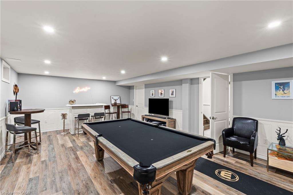 130 John Street W Property Photo 28