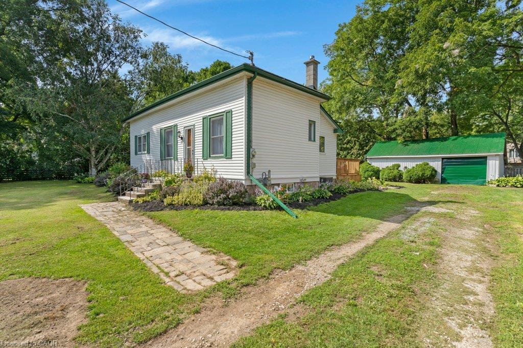 17 Queen Street Property Photo 5