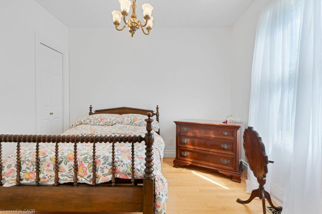 17 Queen Street Property Photo 11
