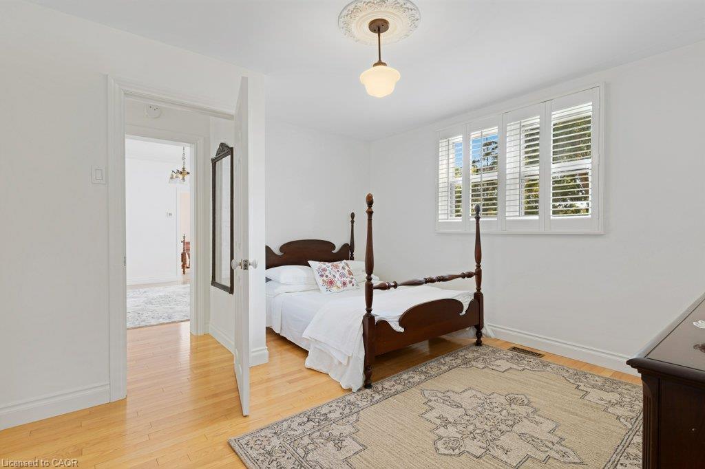 17 Queen Street Property Photo 24