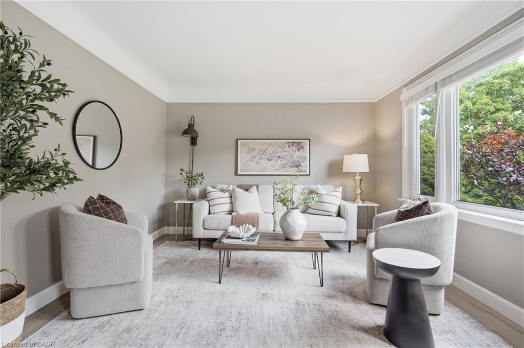 20 Hillview Street Property Photo 4
