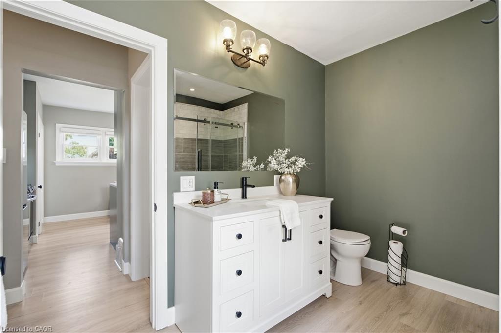 20 Hillview Street Property Photo 20