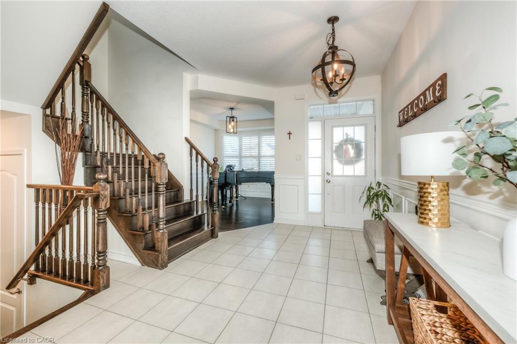 285 Seabrook Drive Property Photo 5
