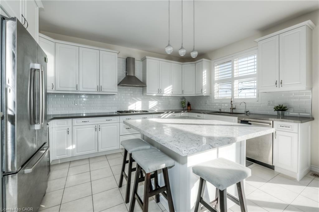 285 Seabrook Drive Property Photo 12