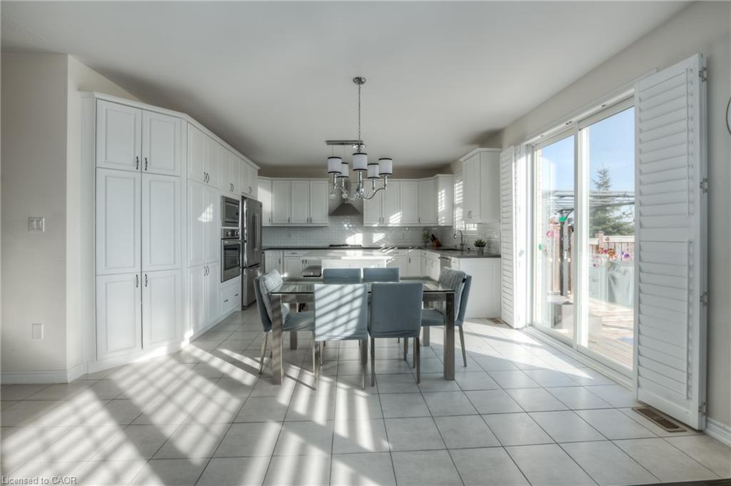 285 Seabrook Drive Property Photo 16