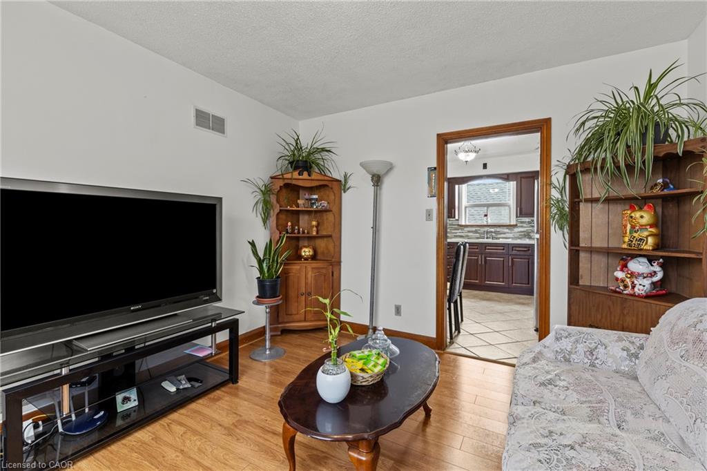 125 Tolton Avenue Property Photo 28
