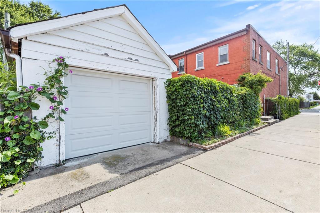 125 Tolton Avenue Property Photo 45